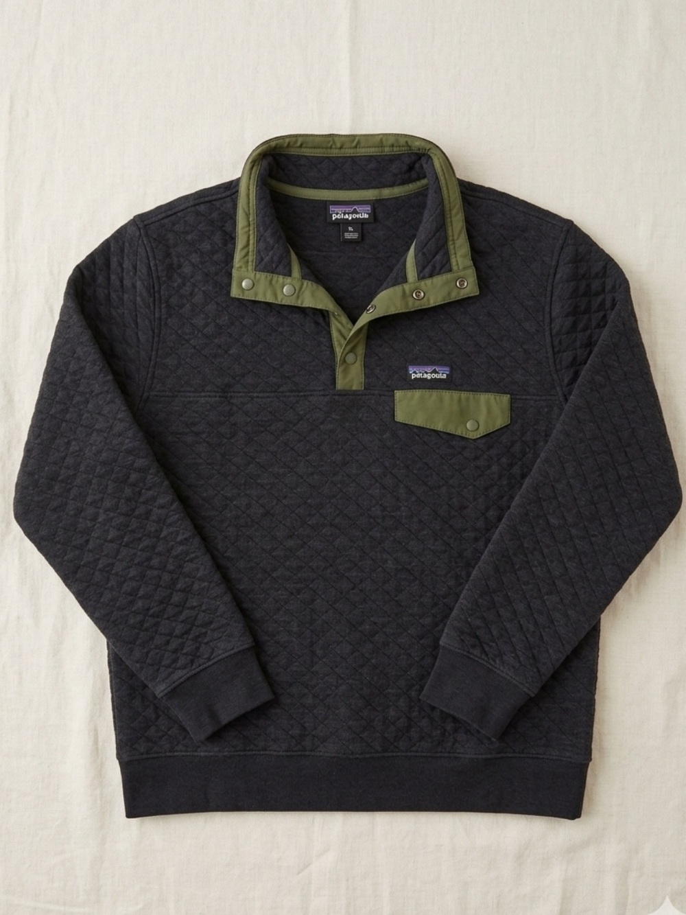 Patagonia Organic Cotton Quilted Pullover Sweatshirt - Dark Grey with Olive Trim